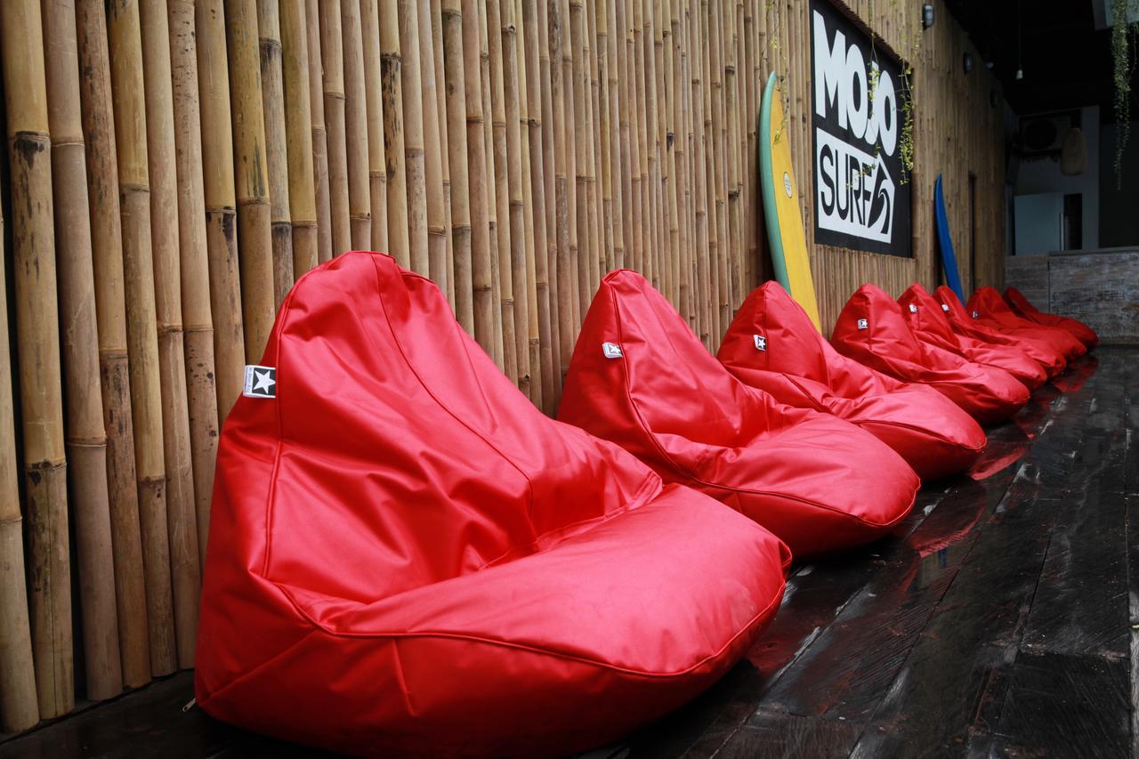 Mojosurf Camp Canggu Exteriör bild